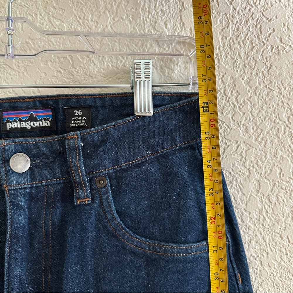 Patagonia Women's Dark Wash Blue Navy Straight-Leg Denim Jeans Size 26 - Picture 8 of 9